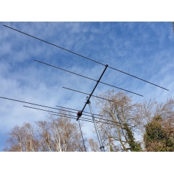 ANTENA TRI-BAND YAGI DK7ZB 50/70/144 MHz 2+2+3el. 120cm